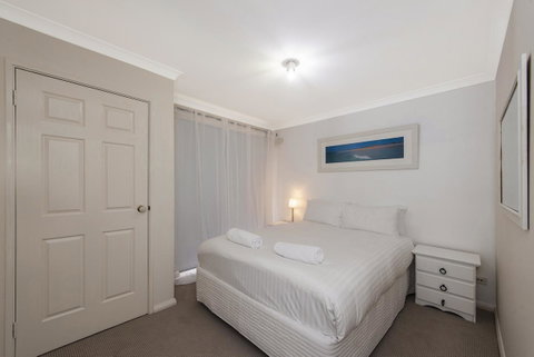 Scarborough Villa On Duke - Tourism Townsville 11