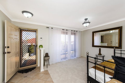 Scarborough Villa On Duke - Tourism Townsville 31
