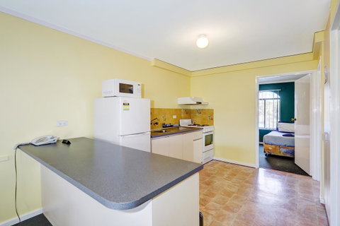 West Beach Lagoon 109 â€“ Amazing Location! - Tourism Townsville 6