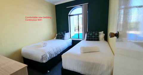 West Beach Lagoon 109 â€“ Amazing Location! - Tourism Townsville 1
