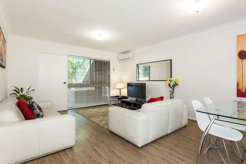Forrest St - Tourism Townsville 4