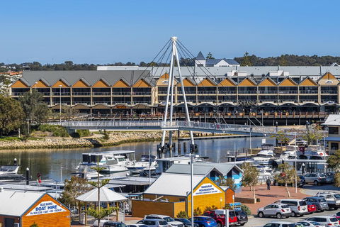 A 406 FANTASTIC OCEAN BEACH And MARINA VIEW APT - MANDURAH - Tourism Townsville 23
