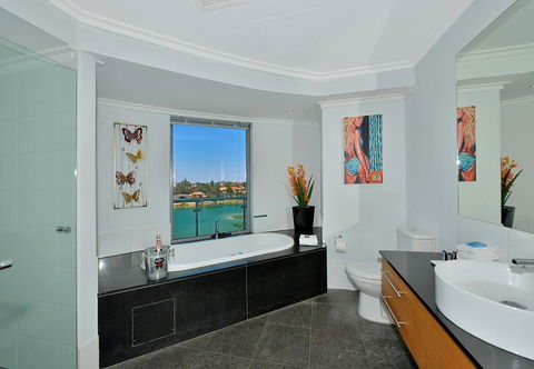 A 406 FANTASTIC OCEAN BEACH And MARINA VIEW APT - MANDURAH - Tourism Townsville 30