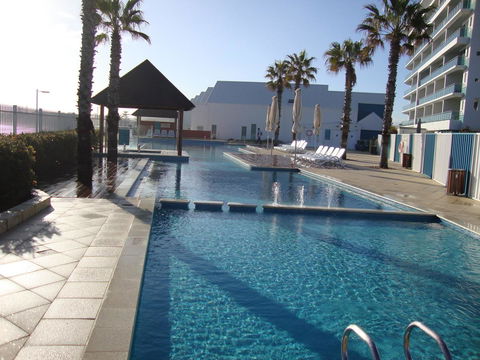 A 406 FANTASTIC OCEAN BEACH And MARINA VIEW APT - MANDURAH - Tourism Townsville 25