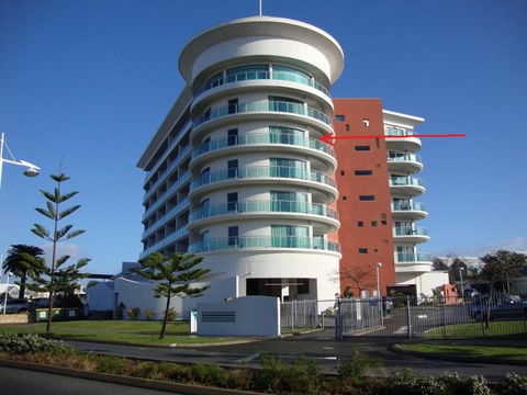 A 406 FANTASTIC OCEAN BEACH And MARINA VIEW APT - MANDURAH - Tourism Townsville 26