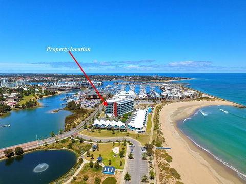 A 406 FANTASTIC OCEAN BEACH And MARINA VIEW APT - MANDURAH - Tourism Townsville 27