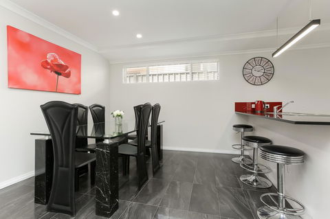 Perth Comfy Stays - Tourism Townsville 20