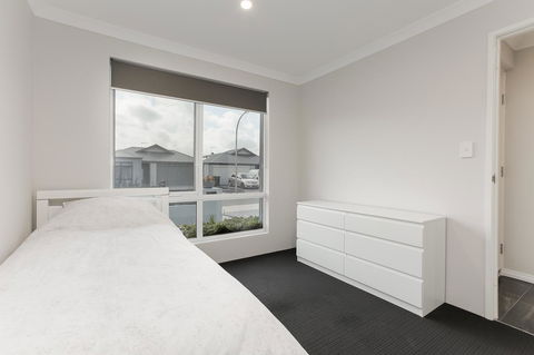 Perth Comfy Stays - Tourism Townsville 43