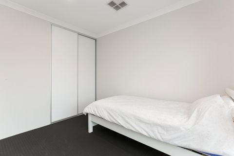 Perth Comfy Stays - Tourism Townsville 42