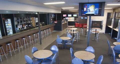 Brighton Hotel Motel - Tourism Townsville 1