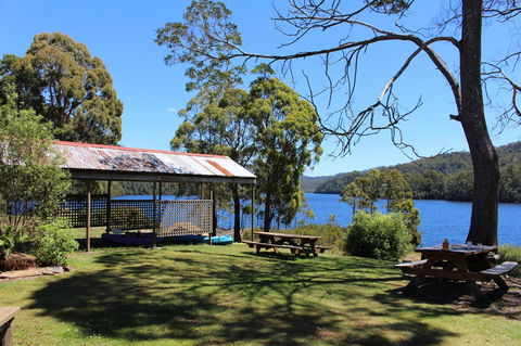 Tullah Lakeside Lodge - Tourism Townsville 6