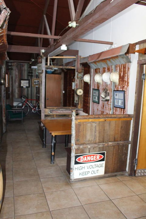 Tullah Lakeside Lodge - Tourism Townsville 11