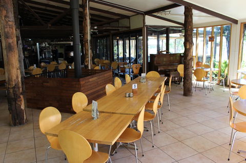 Tullah Lakeside Lodge - Tourism Townsville 35