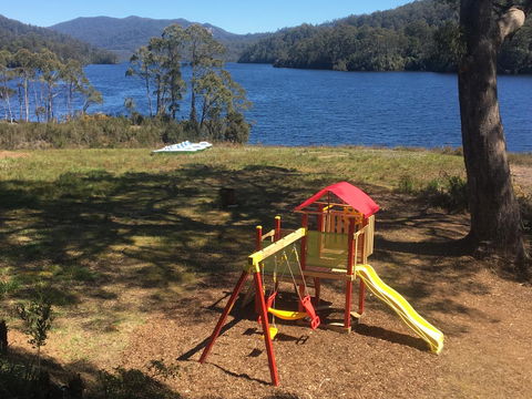 Tullah Lakeside Lodge - Tourism Townsville 15