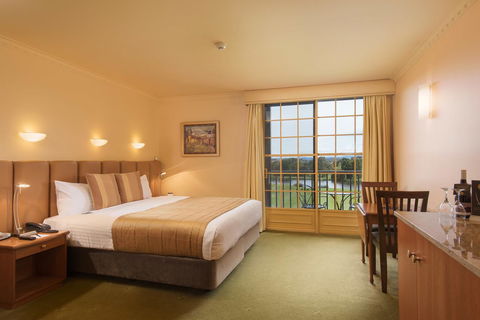 Country Club Tasmania - Tourism Townsville 29