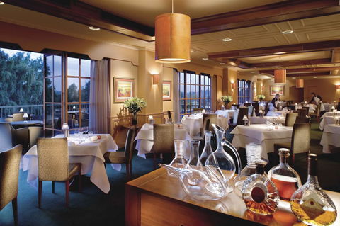 Country Club Tasmania - Tourism Townsville 31