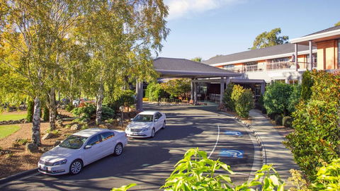 Country Club Tasmania - Tourism Townsville 10