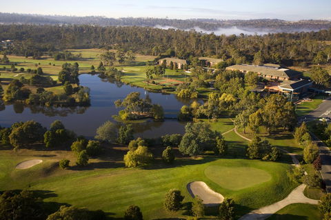 Country Club Tasmania - Tourism Townsville 34