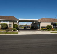 Barclay Motor Inn