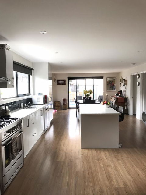 Georges Bay Apartments - Tourism Townsville 10