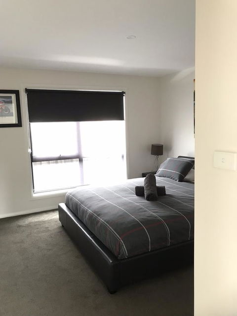 Georges Bay Apartments - Tourism Townsville 5