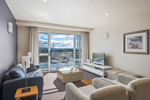 Peppers Seaport Hotel - Tourism Townsville 6