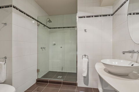 Peppers Seaport Hotel - Tourism Townsville 2