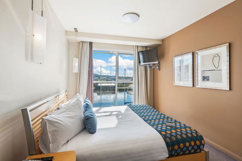 Peppers Seaport Hotel - Tourism Townsville 13