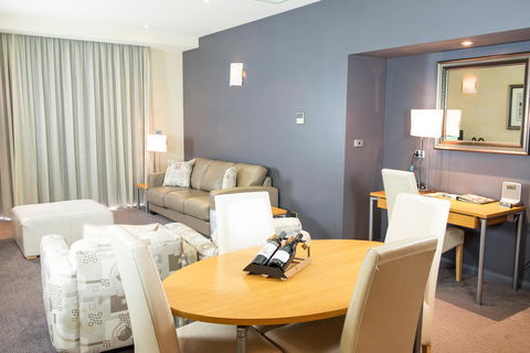Peppers Seaport Hotel - Tourism Townsville 41