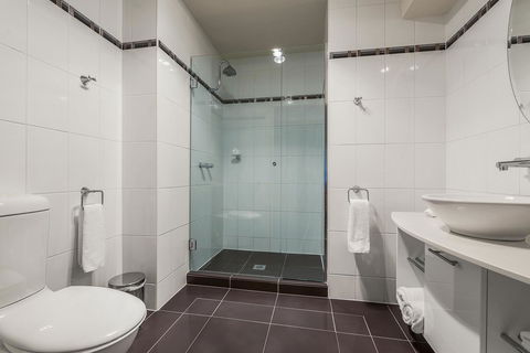 Peppers Seaport Hotel - Tourism Townsville 12