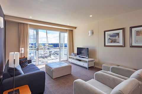 Peppers Seaport Hotel - Tourism Townsville 11