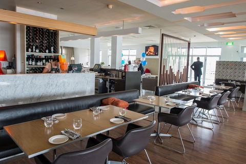 Peppers Seaport Hotel - Tourism Townsville 36