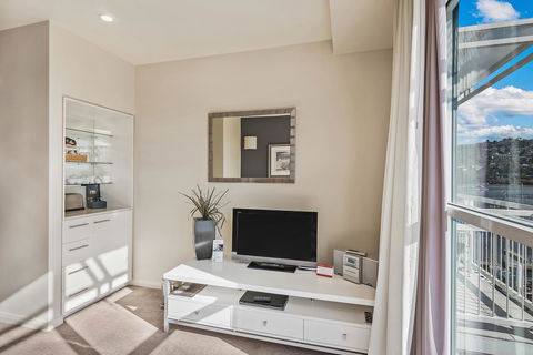 Peppers Seaport Hotel - Tourism Townsville 1