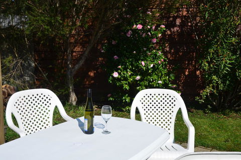 Castaway Holiday Apartments - Tourism Townsville 19