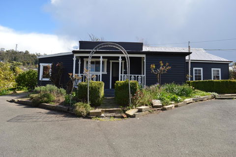 The Dragonfly Inn - Tourism Townsville 19