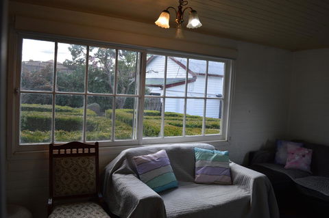 The Dragonfly Inn - Tourism Townsville 12