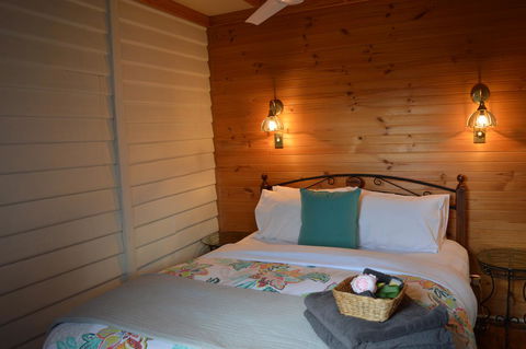 The Dragonfly Inn - Tourism Townsville 5