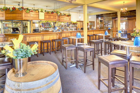 The Richmond Arms Hotel - Tourism Townsville 12