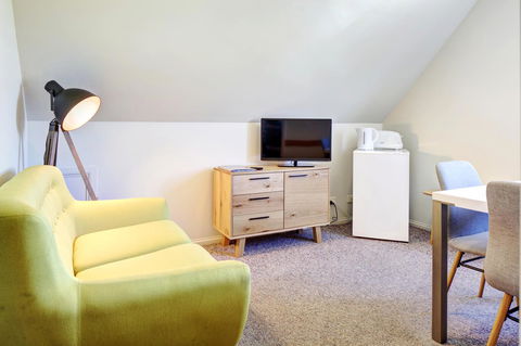 The Richmond Arms Hotel - Tourism Townsville 5