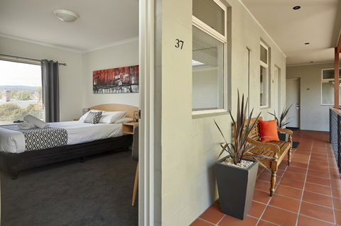 Elphin Serviced Apartments - Tourism Townsville 35