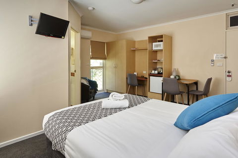 Elphin Serviced Apartments - Tourism Townsville 14