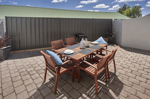 Elphin Serviced Apartments - Tourism Townsville 21