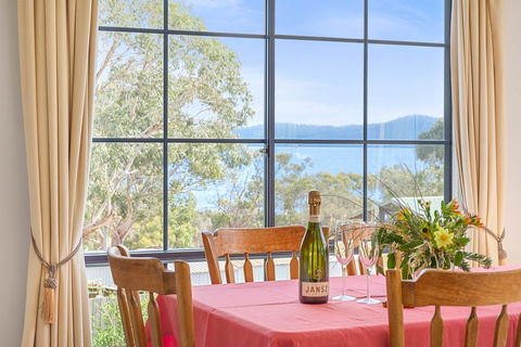 Omaroo Cottage Bruny Island - Tourism Townsville 5