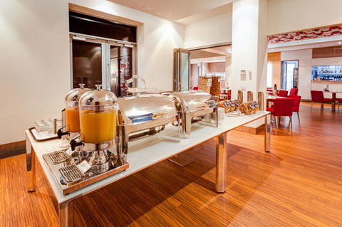 Mantra Charles Hotel - Tourism Townsville 18