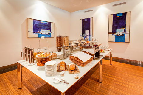 Mantra Charles Hotel - Tourism Townsville 7
