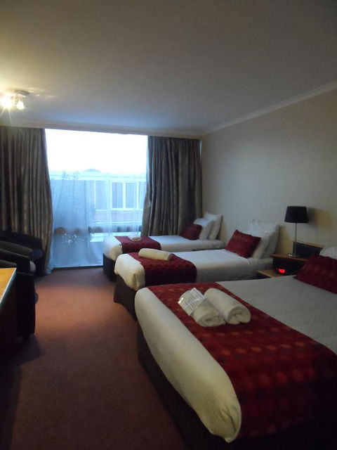 Commodore Regent - Tourism Townsville 17