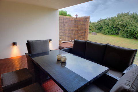 Amare Beachside Luxury - Tourism Townsville 21
