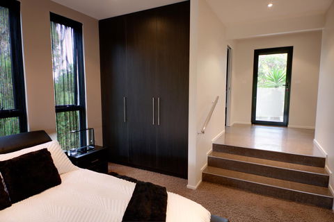 Amare Beachside Luxury - Tourism Townsville 12
