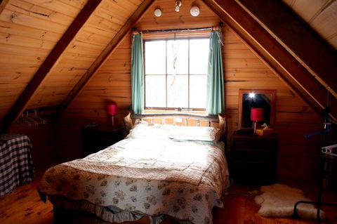 Cradle Mountain Love Shack - Tourism Townsville 2