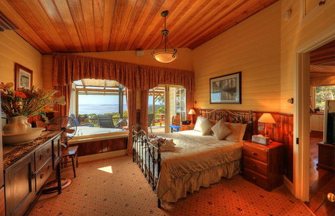 Island View Spa Cottage - Tourism Townsville 2